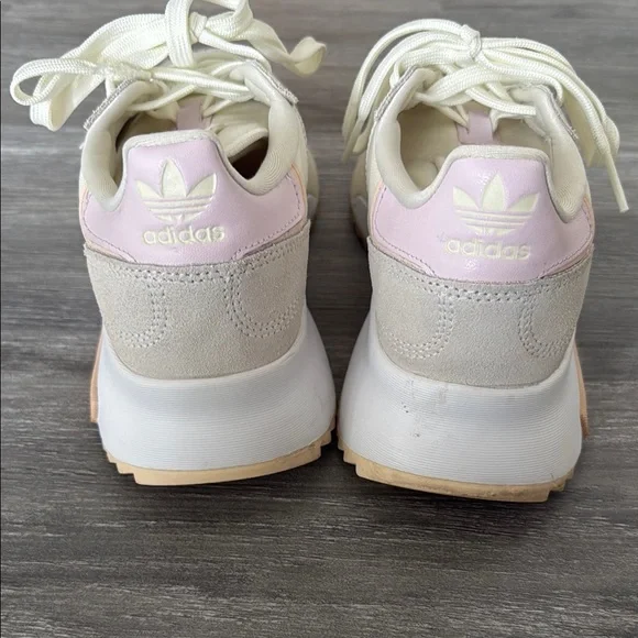 Adidas Women's Beige Sneakers - Picture 3 of 4